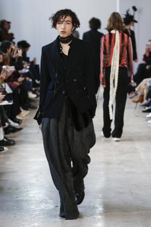 アン ドゥムルメステールが紡ぐロマンティックな未来【2017-18秋冬メンズ】