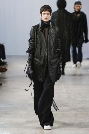 アン ドゥムルメステールが紡ぐロマンティックな未来【2017-18秋冬メンズ】