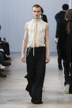 アン ドゥムルメステールが紡ぐロマンティックな未来【2017-18秋冬メンズ】