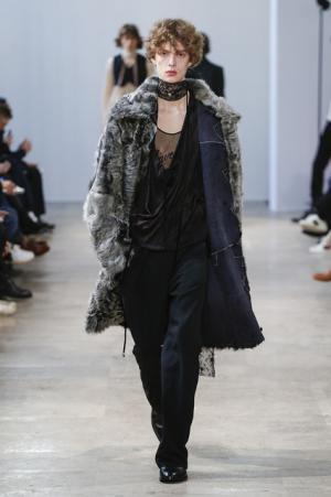 アン ドゥムルメステールが紡ぐロマンティックな未来【2017-18秋冬メンズ】