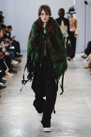 アン ドゥムルメステールが紡ぐロマンティックな未来【2017-18秋冬メンズ】