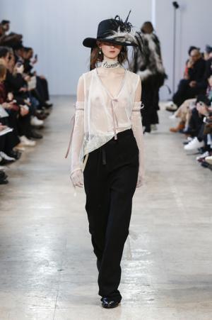 アン ドゥムルメステールが紡ぐロマンティックな未来【2017-18秋冬メンズ】