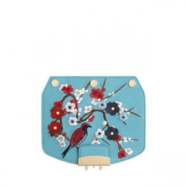 フルラの春夏新作、オリエンタルな「メトロポリス」フラップやバケツ型バッグ「ヴィットリア」など