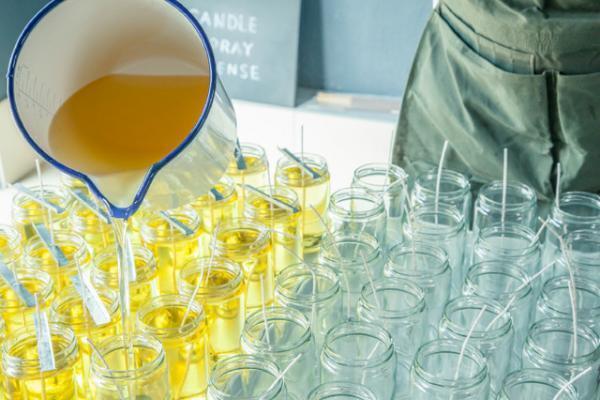 “香りをインテリアの一部に”、千葉発オールハンドメイドのルームフレグランスブランドが原宿NLMでポップアップ