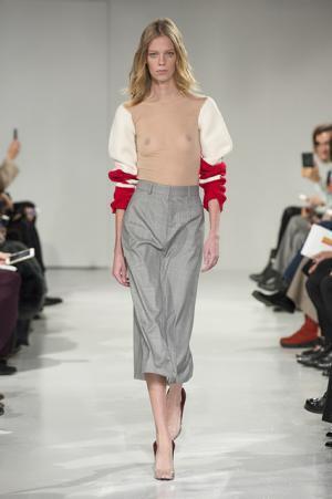 ラフ・シモンズによる初のカルバン・クラインはアメリカとメゾンへの賛辞【2017年秋コレクション】