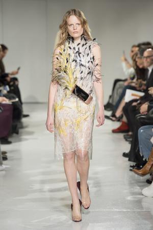 ラフ・シモンズによる初のカルバン・クラインはアメリカとメゾンへの賛辞【2017年秋コレクション】