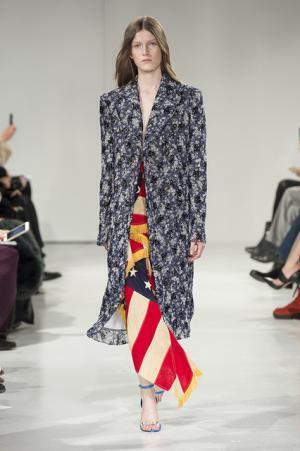 ラフ・シモンズによる初のカルバン・クラインはアメリカとメゾンへの賛辞【2017年秋コレクション】