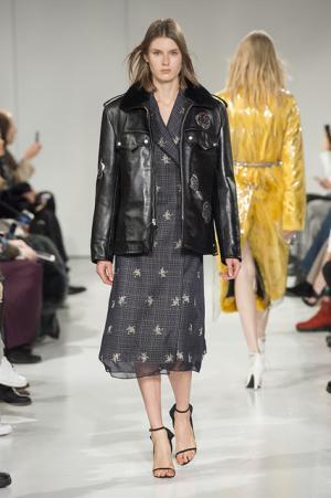 ラフ・シモンズによる初のカルバン・クラインはアメリカとメゾンへの賛辞【2017年秋コレクション】