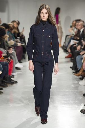 ラフ・シモンズによる初のカルバン・クラインはアメリカとメゾンへの賛辞【2017年秋コレクション】