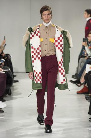 ラフ・シモンズによる初のカルバン・クラインはアメリカとメゾンへの賛辞【2017年秋コレクション】