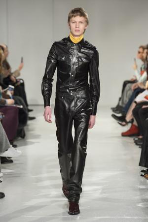 ラフ・シモンズによる初のカルバン・クラインはアメリカとメゾンへの賛辞【2017年秋コレクション】