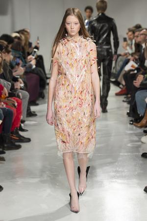 ラフ・シモンズによる初のカルバン・クラインはアメリカとメゾンへの賛辞【2017年秋コレクション】