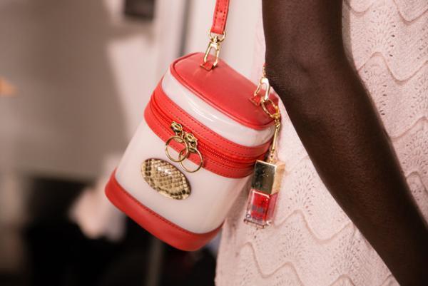 シアタープロダクツがニューヨークファッションウィークに初参加、アイテムは3月に販売