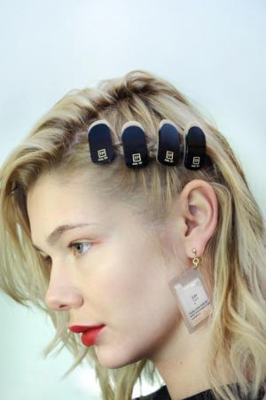 シアタープロダクツがニューヨークファッションウィークに初参加、アイテムは3月に販売