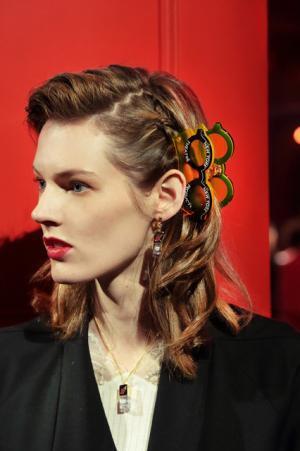 シアタープロダクツがニューヨークファッションウィークに初参加、アイテムは3月に販売