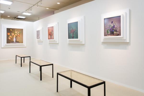 ロエベのフラワーショップを世界に先駆け日本で再現、日本橋三越で「ロエベ展」開催