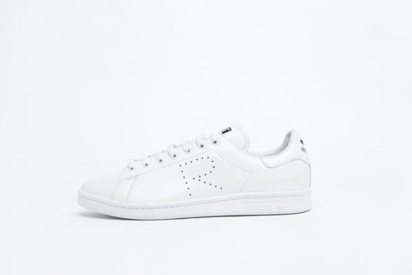 アディダス バイ ラフ・シモンズ、8シーズン目の新作を先行発売。アディダス84年の「Spirit」を再定義