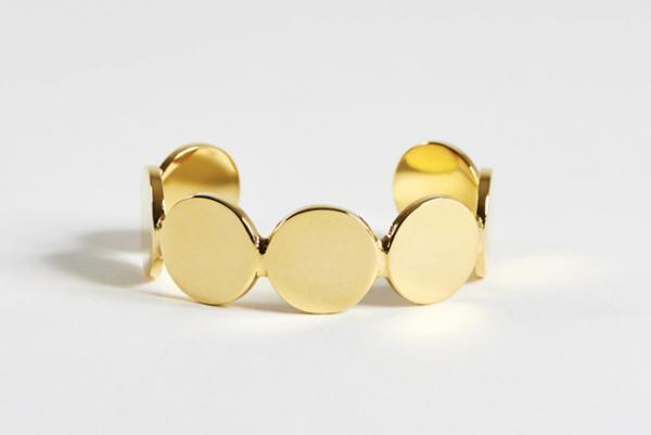 ピエール アルディからペニーコインモチーフの新作アクセサリー登場