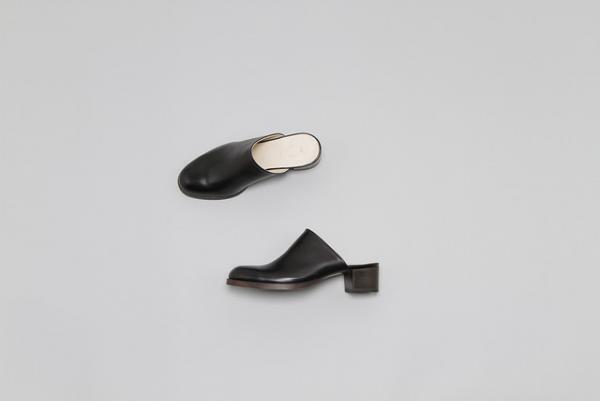 _Fotが2シーズン目のコレクションのデリバリーを開始、新作に涼しげなミュールやサンダルなど