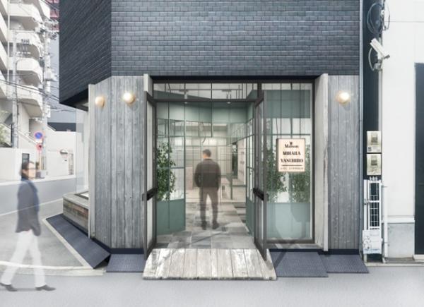メゾン ミハラヤスヒロが大阪に新店をオープン、記念に手縫いのシューズを限定発売