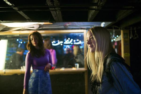 ミュウミュウのショートフィルムプロジェクト、クロエ・セヴィニーが手掛けた最新作『Carmen』を公開