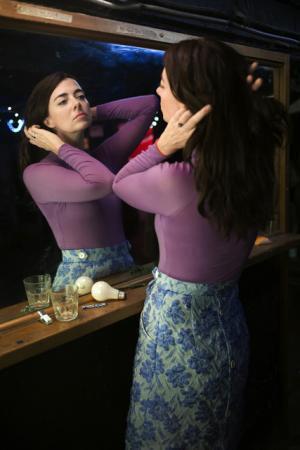 ミュウミュウのショートフィルムプロジェクト、クロエ・セヴィニーが手掛けた最新作『Carmen』を公開