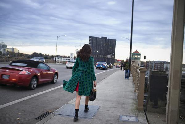 ミュウミュウのショートフィルムプロジェクト、クロエ・セヴィニーが手掛けた最新作『Carmen』を公開