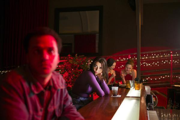 ミュウミュウのショートフィルムプロジェクト、クロエ・セヴィニーが手掛けた最新作『Carmen』を公開