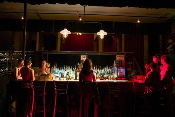 ミュウミュウのショートフィルムプロジェクト、クロエ・セヴィニーが手掛けた最新作『Carmen』を公開