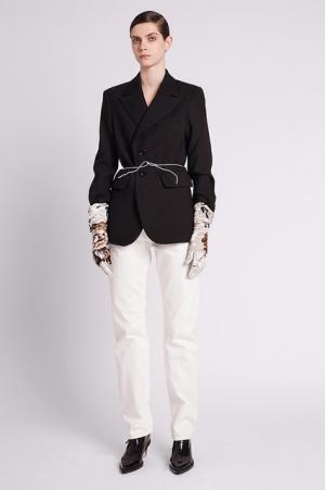 エムエム6 メゾン マルジェラ、本物による本物のためのリアルなワードローブ【2017-18秋冬ウィメンズ】