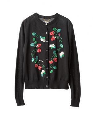 ミュベールがカーディガンに刺繍するカスタムサービス第1弾を開始！ボタンの付け替えも可能