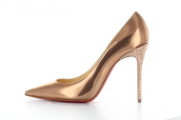 クリスチャン ルブタンが日本初のシューズスペシャルオーダー会を期間限定で実施