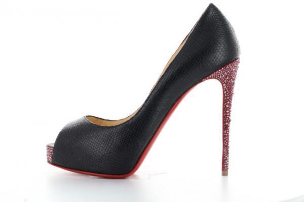 クリスチャン ルブタンが日本初のシューズスペシャルオーダー会を期間限定で実施