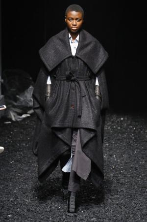 メイ首相も着用した、ロンドン新進デザイナーデュオのパルマー・ハーディング【2017-18秋冬ウィメンズ】