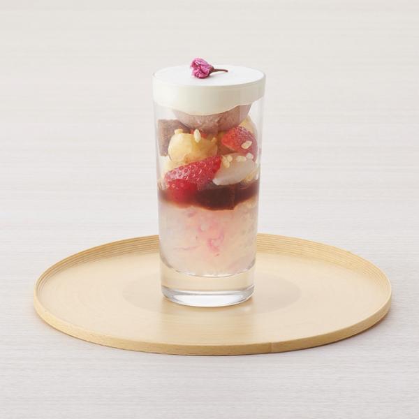 トラヤカフェ・あんスタンド新宿店に春限定いちごとあんのコッペパン