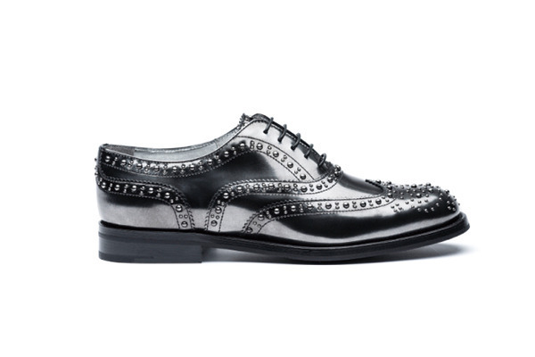 チャーチが国内初ウィメンズのショップを名古屋にオープン、限定商品も発売