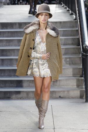 【ルック】マークジェイコブス2017-18秋冬ウィメンズコレクション