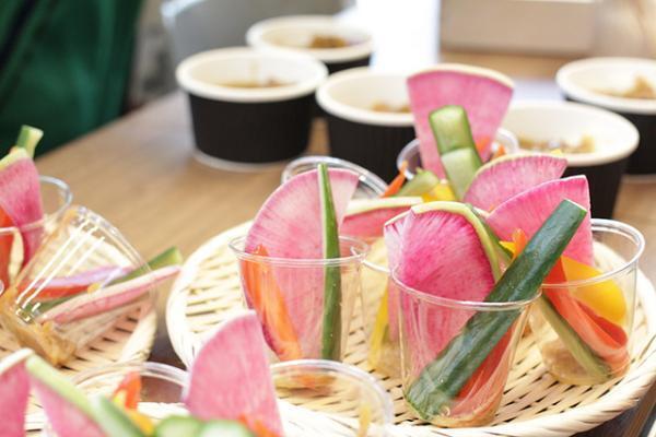 虎ノ門に新スポットが誕生！日本全国の郷土料理や名品がそろう「旅する新虎マーケット」がグランドオープン