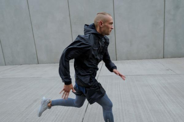 リーボック クラシックからビームス限定モデル「ポンプシュプリーム フーディ」が登場