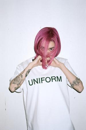 ファッション誌『FREE MAGAZINE』×三越伊勢丹のポップアップで気鋭ブランドの“ユニフォーム”を展開