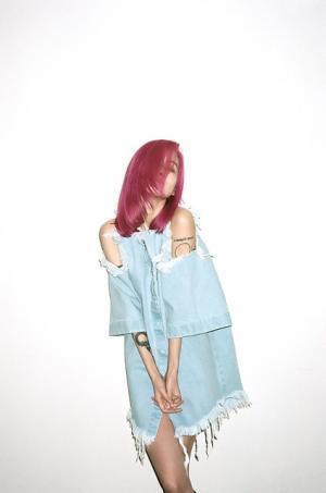 ファッション誌『FREE MAGAZINE』×三越伊勢丹のポップアップで気鋭ブランドの“ユニフォーム”を展開