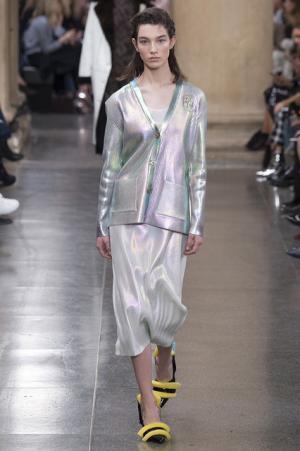 クリストファー・ケインと行く、宇宙への旅【2017-18秋冬ウィメンズ】