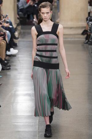 クリストファー・ケインと行く、宇宙への旅【2017-18秋冬ウィメンズ】