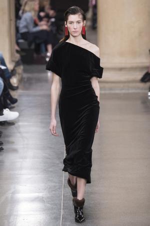 クリストファー・ケインと行く、宇宙への旅【2017-18秋冬ウィメンズ】