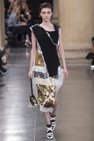 クリストファー・ケインと行く、宇宙への旅【2017-18秋冬ウィメンズ】