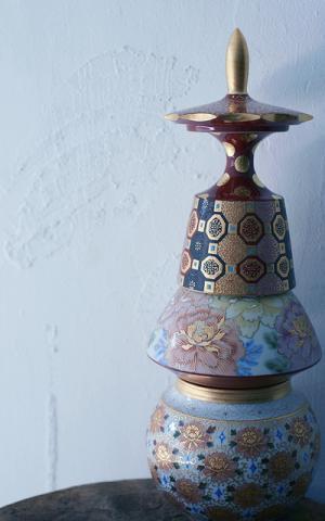 110年の歴史を誇る九谷焼「錦山窯」、メゾンエ・オブジェ出展の新作を新宿伊勢丹にて国内初お披露目