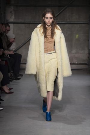 【ルック】マルニ2017-18秋冬ウィメンズコレクション