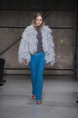 【ルック】マルニ2017-18秋冬ウィメンズコレクション