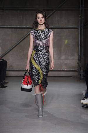 【ルック】マルニ2017-18秋冬ウィメンズコレクション