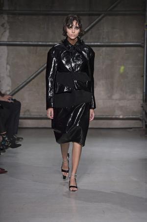 【ルック】マルニ2017-18秋冬ウィメンズコレクション